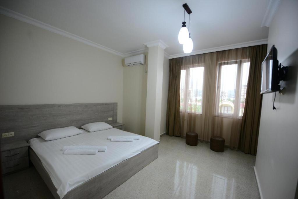 Nana'S Hotel Tchaikovsky Street 34 Batumi Kültér fotó